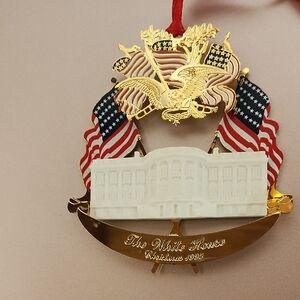 1995 White House Christmas Ornament with Gold and Red Accents